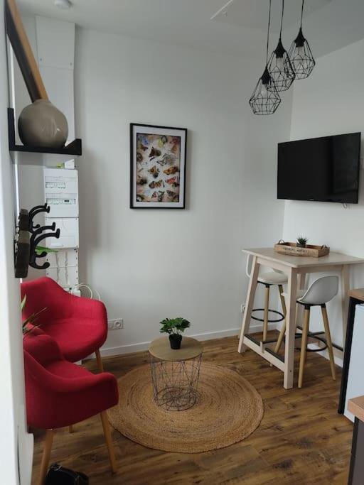 Appartement Le Vulcain à Le Hommet-d'Arthenay Extérieur photo